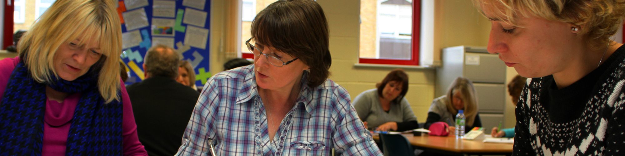 PGCE-students18-Cropped-2000x500