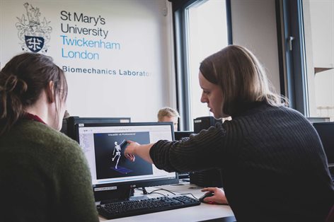 People working in the Biomechanics lab