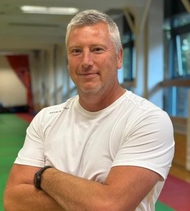 Darren Warner headshot