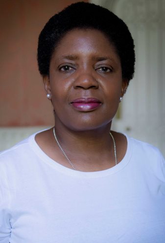 Debbie Ariyo headshot