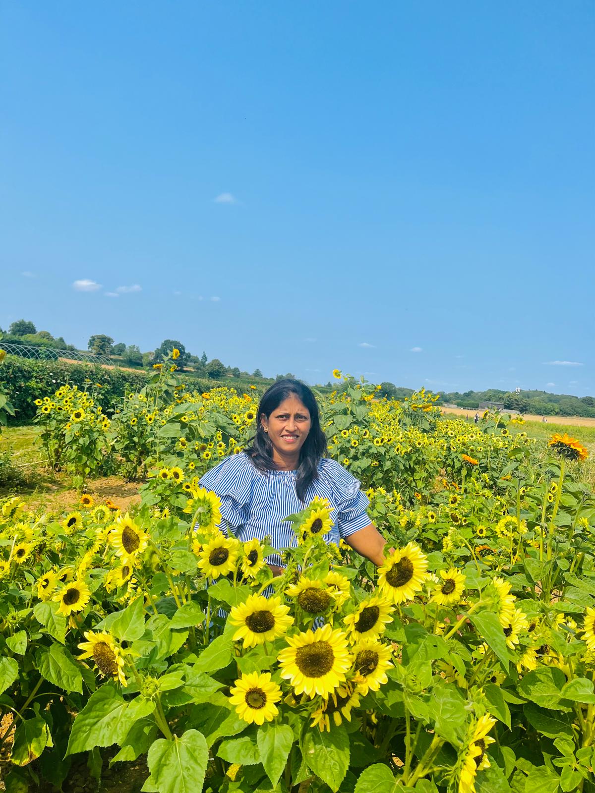 Andrea Da costa headshot
