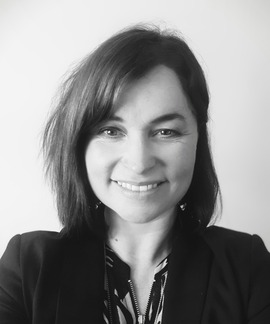 Dana Griffiths headshot