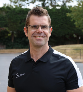 Dr Jonathan Craven headshot