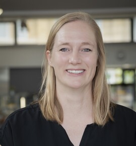 Dr Kate Barrett headshot