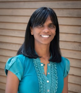 Dr Marcelle Fernandes headshot