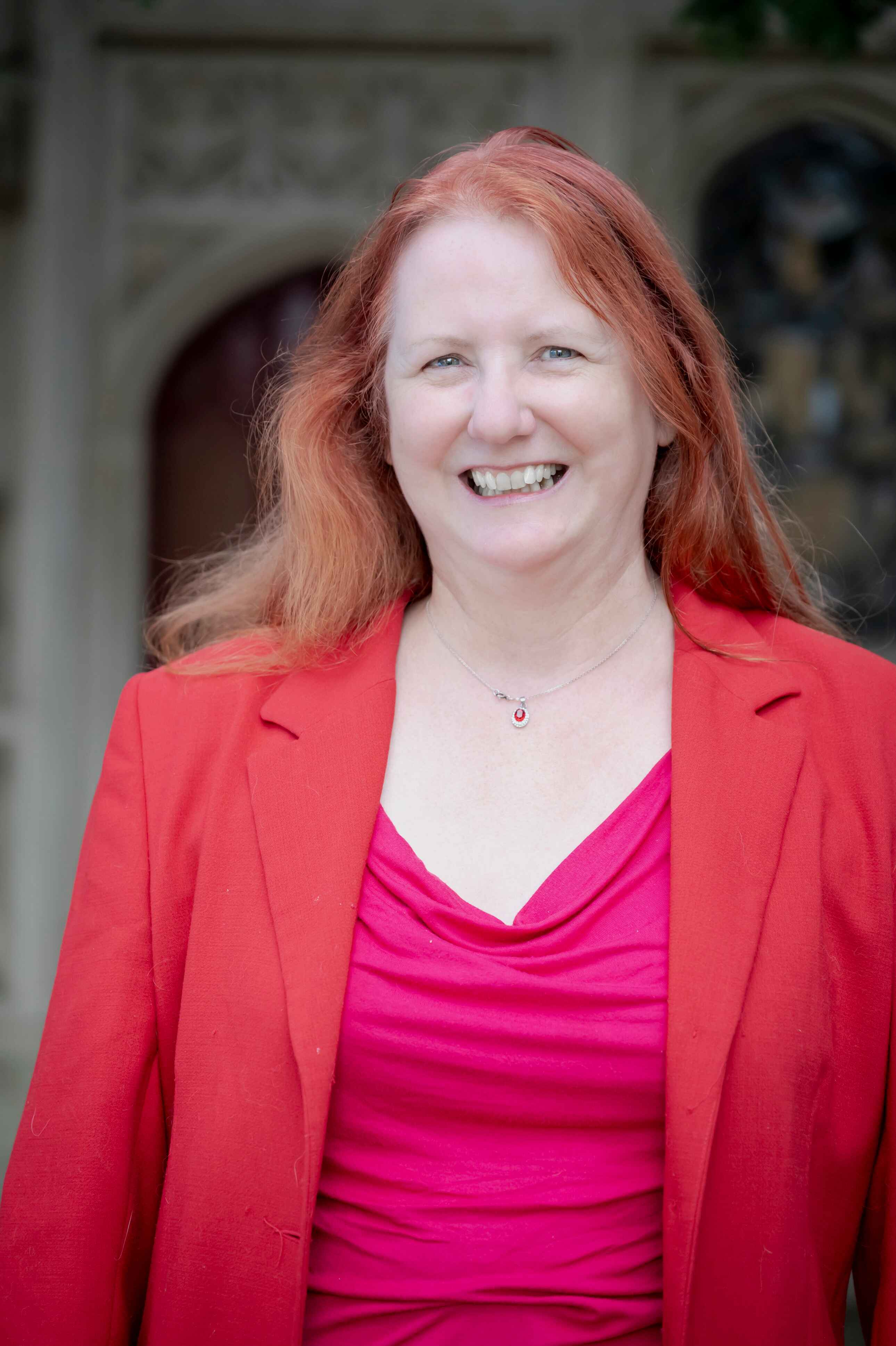 Dr Michelle Paull headshot