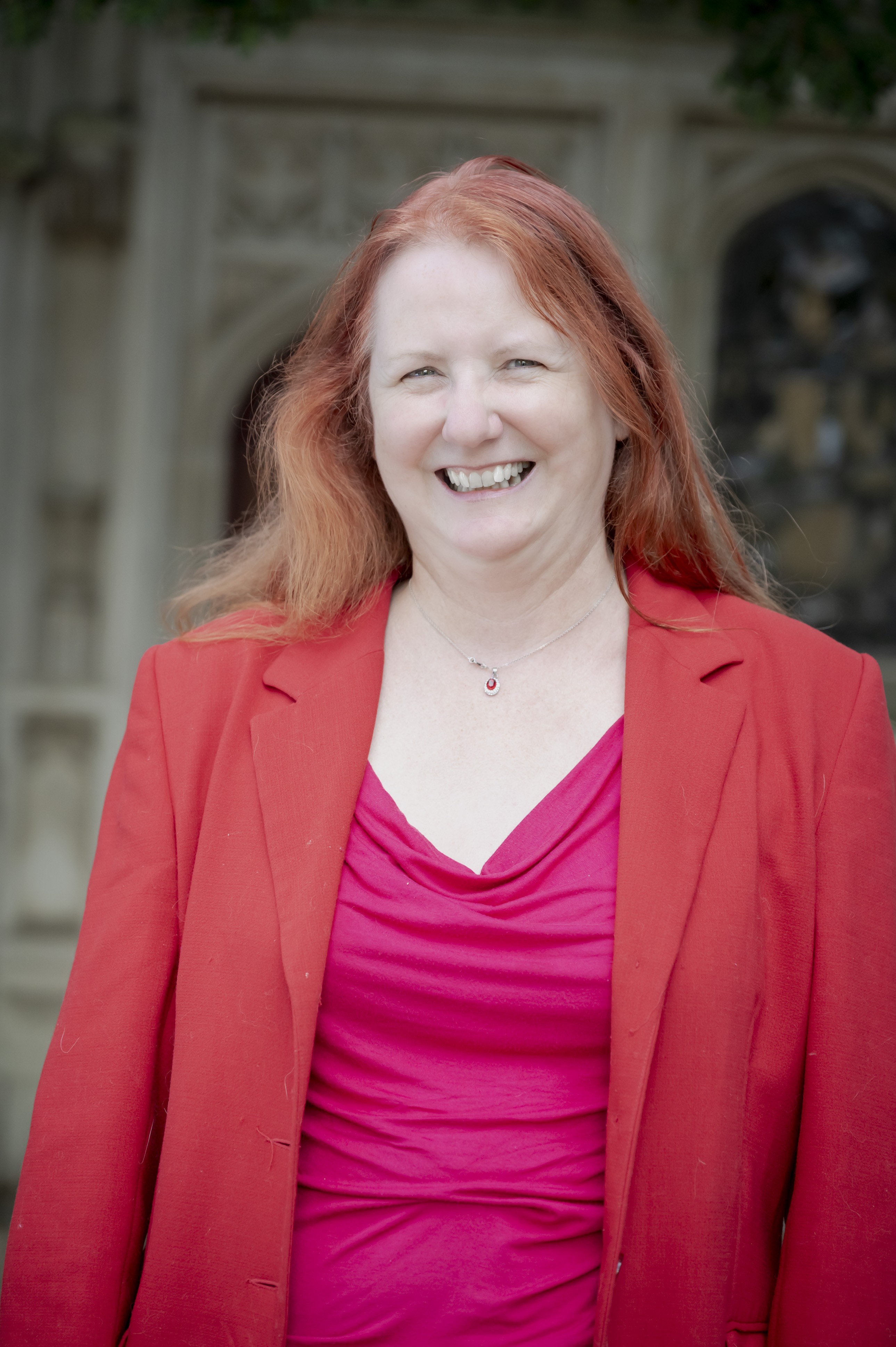 Dr Michelle Paull headshot