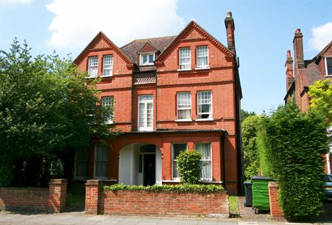 16-Strawberry-Hill-Road01