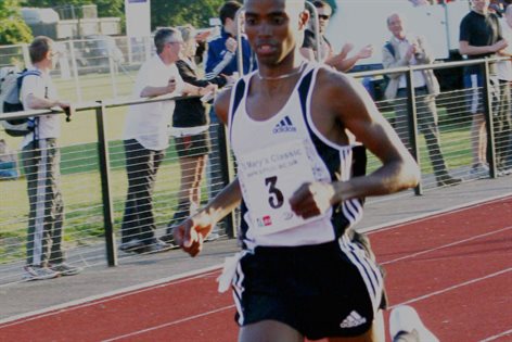 mo-farah-on-track